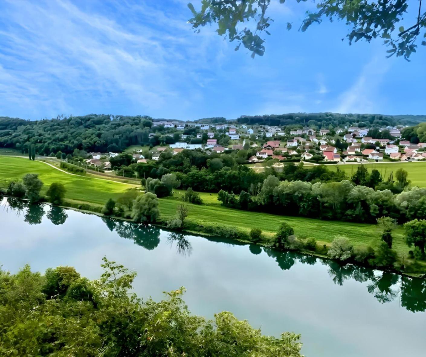 Grange Du Chateau Boussieres Kültér fotó